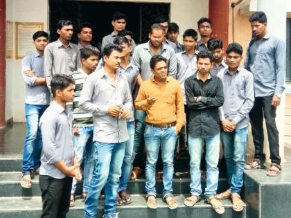 Students and teachers got dispute between Shigela! | विद्यार्थी, प्राचार्यांमधील वाद पोहोचला शिगेला! Students and teachers got dispute between Shigela! | विद्यार्थी, प्राचार्यांमधील वाद पोहोचला शिगेला!